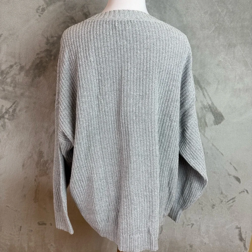 Hollister elegant light